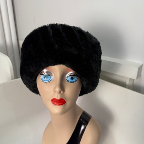 Vintage Betmar New York Black Fur Winter Cloche Hat size 42 - Picture 3 of 5